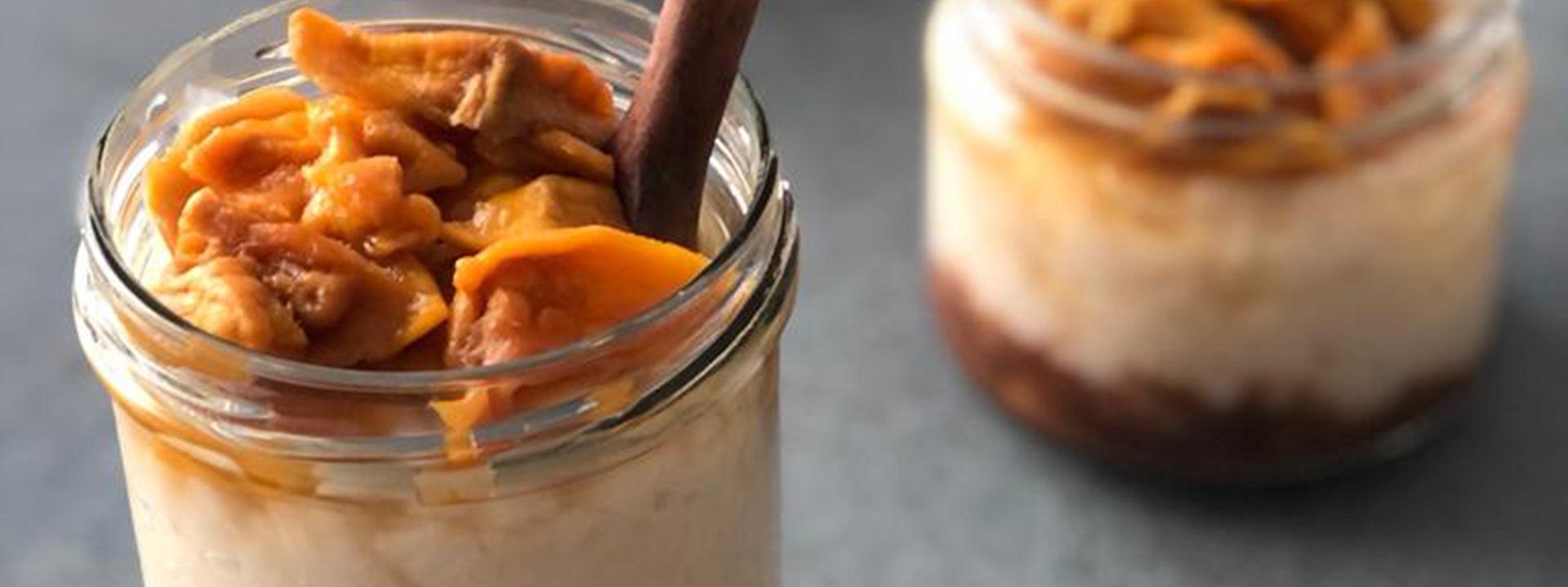 RICE PUDDING WITH DRIED MANGO AND FRESH APPLES