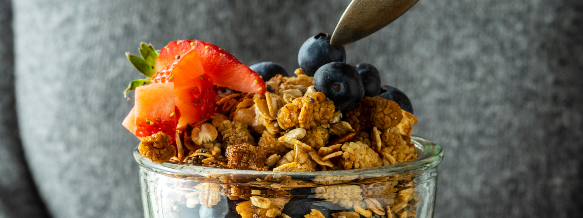 CHIA MULBERRY MUESLI