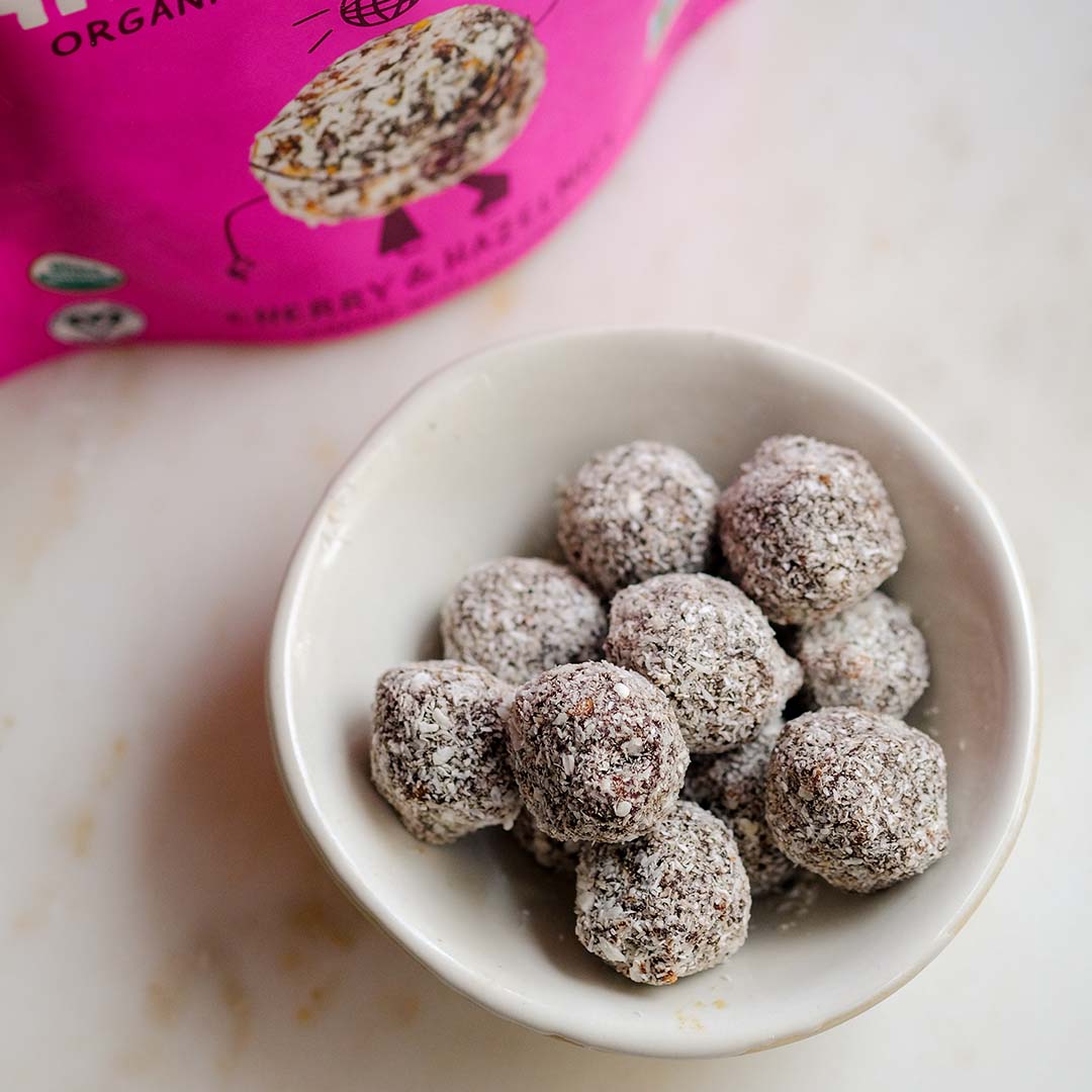 ORGANIC CHERRY & HAZELNUT BALLS